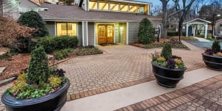 Advenir at Winterset Gallery 11