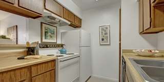 NORTHRIDGE COURT APARTMENT HOMES Gallery 6