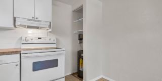 Fantastic 2br/1bath Duplex in LEALMAN HIGHLANDS, St Petersburg! Gallery 9