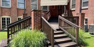 101 Race Street unit: 205 Gallery 1