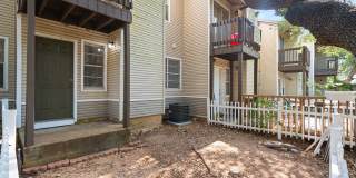 RIVER CROSSING TOWNHOME - 2BD -2.5BA - GREENBELT VIEW - WASHER/DRYER - RESERVED PARKING Gallery 14