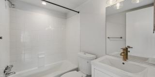 Fairwinds. Renovated and Updated. Spacious 2 bed 2 bath ground level condo in Annapolis! Gallery 19