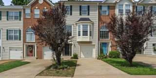 1026 LONGVIEW LN. Gallery 1