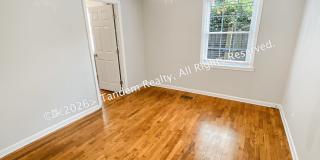 313 Chamberlin St Gallery 11