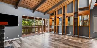 13006, Moorpark St Gallery 1