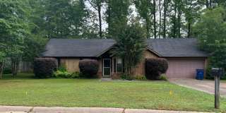 127 Rolling Oaks Dr., Maumelle AR 72113 - Nice 3br 2ba w/huge fenced back yard Gallery 1