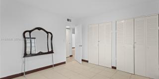 13655 NE 10th Avenue Gallery 16