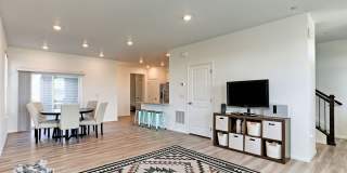 3 Bedroom 3 Bath in Mosaic! Gallery 1