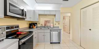 15144 Ashland Street Gallery 12