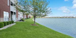 Grand Lakeside Escape: Spacious 3-Bedroom Retreat in Lakeshore Community Gallery 61