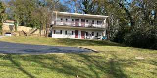 Knoxville 37919 - 1 bedroom, 1 bath Apartment on main floor with no steps - Mac Tobler (865) 755-3075 Gallery 1