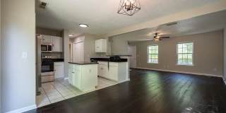 Room in 5 Bedroom Home at Feldspar Way Gallery 11