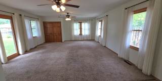 3 Bedrooms! 2 Living areas! close to Mall! $1695 Gallery 11