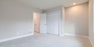 New Construction! Spacious Modern Townhome in Edmonds. New Construction! Spacious Modern Townhome in Edmonds. Gallery 15