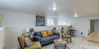 Adorable home with 3 Units in Tacoma Gallery 5