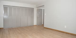 South Highland Apartments Gallery 17