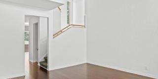 Upper East 5 Bedroom Sandy Home Gallery 4