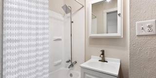 1651 Washington Gallery 5