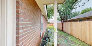UPDATED DUPLEX IN NOLANVILLE ONLY $1,350!!! Gallery 18