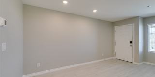 6184 Rathbone St Gallery 9