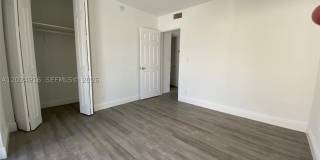2460 Taylor St Gallery 24