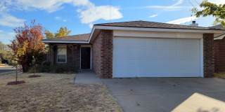 3/2/2 Cozy Brick Home in South Lubbock! Gallery 1
