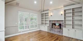 Elegant Los Altos Townhouse Near Redwood Grove & Shoup Park Gallery 17