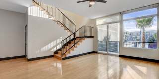 Loft 5 #310- Stunning 1Bd/2.5Ba Two Level Loft Offers 1776sf of Expansive Spacing Gallery 1