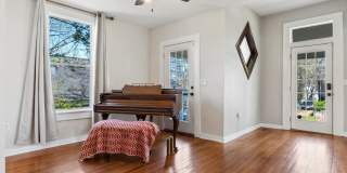 1906 Vine Street Gallery 5