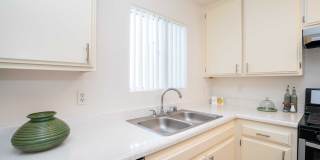 Riverpark apartment homes Gallery 37