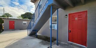 512 19th Street Gallery 1