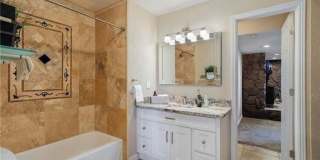 Charming 3BR House in Thornton Gallery 10