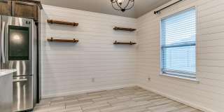 3bed/2bath Home Available in the Heart of Newcastle! Gallery 10