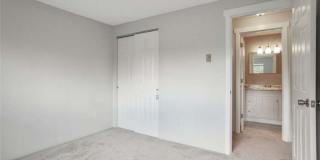 Remodeled ground floor 2 bed! Gallery 17