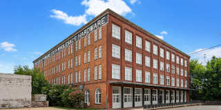 United Jewelers and Lee Hardware Apartments Gallery 2