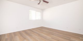 5308 Denny Ave. Gallery 10