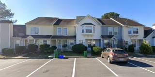 2 Bedroom/1.5 Baths Ready and waiting Gallery 1