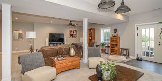 Spacious Home with Hot Tub, Fenced Yard and Solar Power Gallery 59