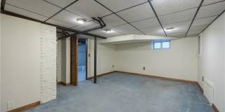 200 Woodward Avenue Gallery 27