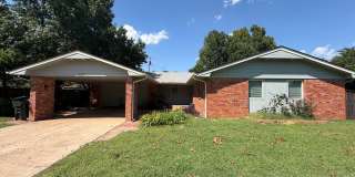 Beautiful 4bed/3bath Home Available for Rent in Central Norman!! Gallery 1