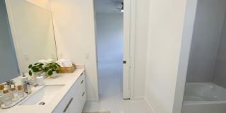 4226 Northwest 32nd Laneclientes@realtymiamigroup.com Gallery 13