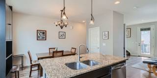 Modern 2 BDR Townhome in Broomfield Gallery 14