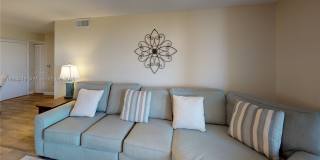 19701 E Country Club Dr Gallery 10