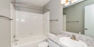 Pebble Point Apartments Gallery 6