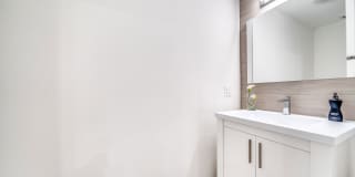 6 Northeast 19th Street Gallery 16