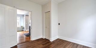 16 Duncan Avenue Gallery 18