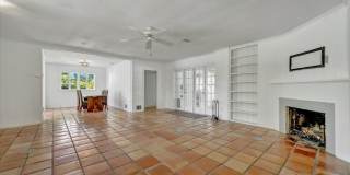 ALL THE CHARM! - Siesta Key 1+ acre on the Bay - 3 bed/ 2 bath pool home Gallery 22