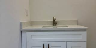 177 Chestnut Street Gallery 7