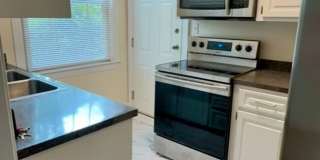 Bright & Modern 1-Bedroom Condo in Heathwood Court – Walkable & Inviting ~ Available May 2026! Gallery 12