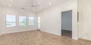 2063 E Lemon Street Gallery 6